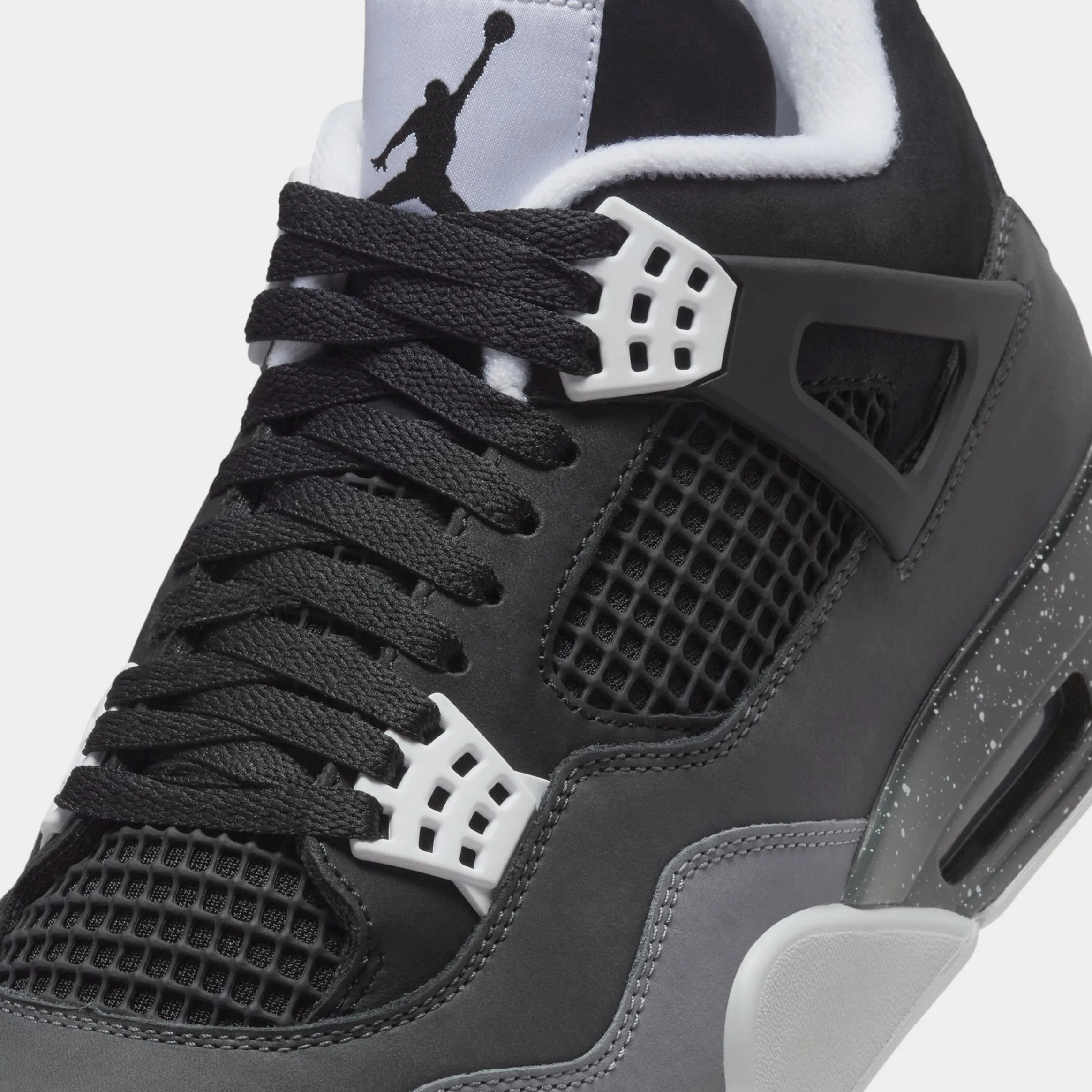 Air Jordan 4 Retro Fear Mens Lifestyle Shoes (Black/White/Cool Grey/Pure Platinum)