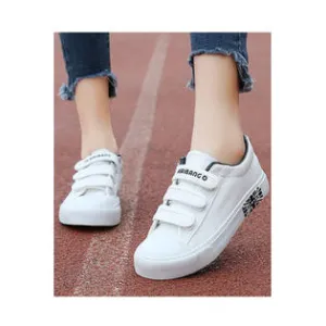 Women Velcro Closure Flat Rubber Soled Soft Collar Lightweight Elegant Canvas Shoes - C15465KMW